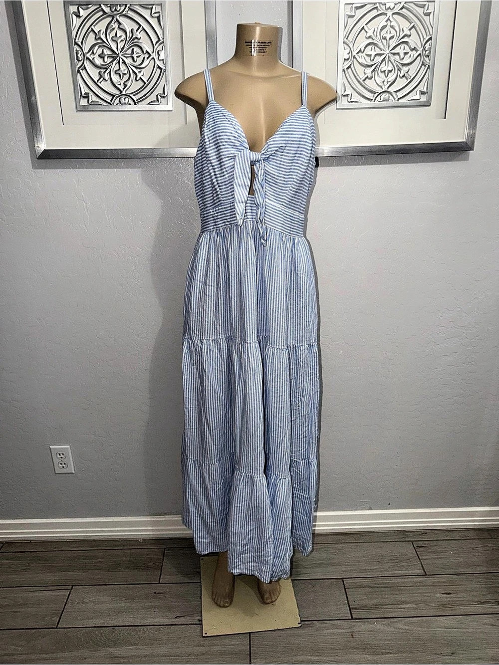 Cece Dresses Striped Tie Front Maxi Dress in Blue & White Like New